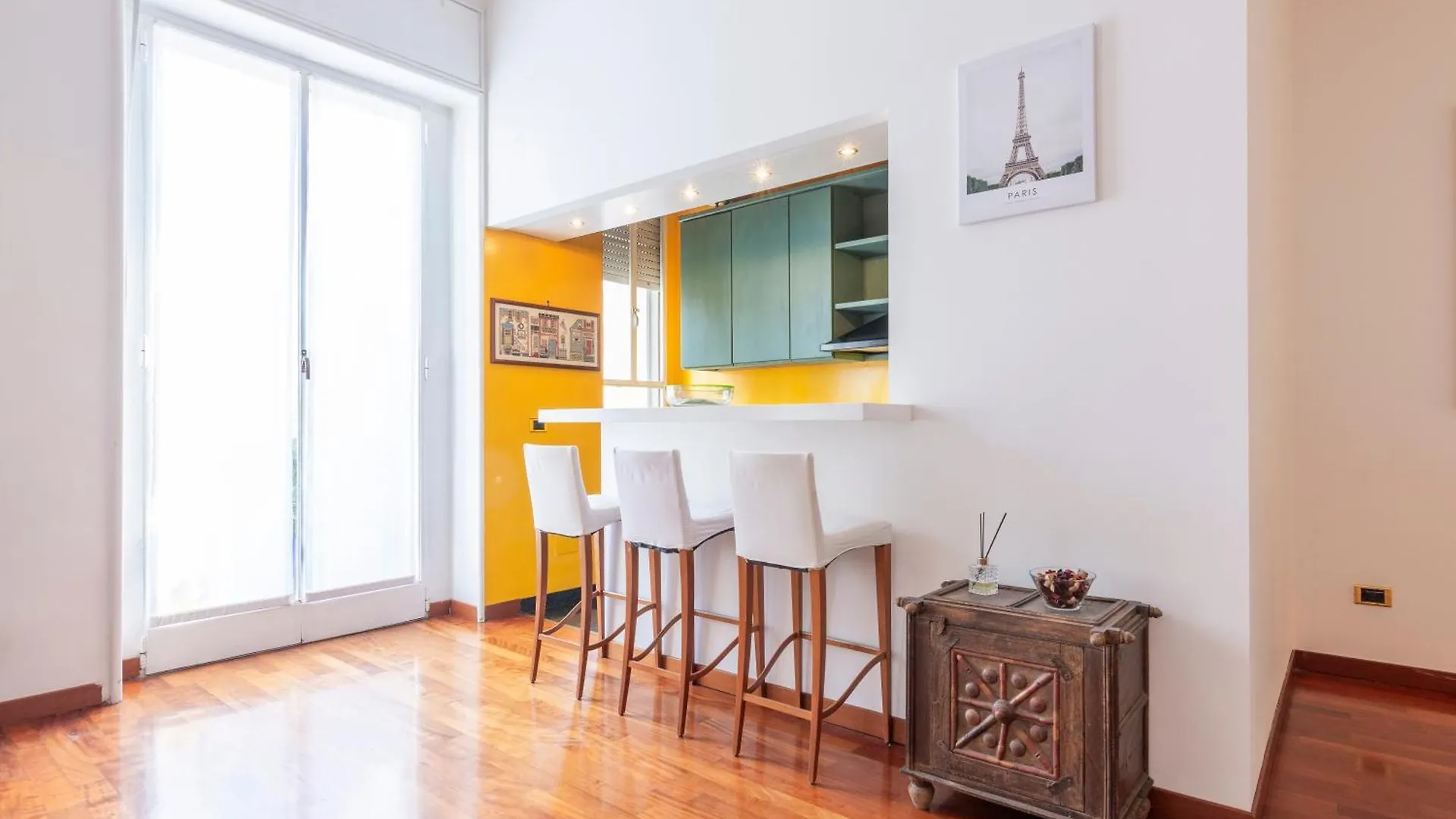 At Home - Turati/Porta Nuova Apartment Milan
