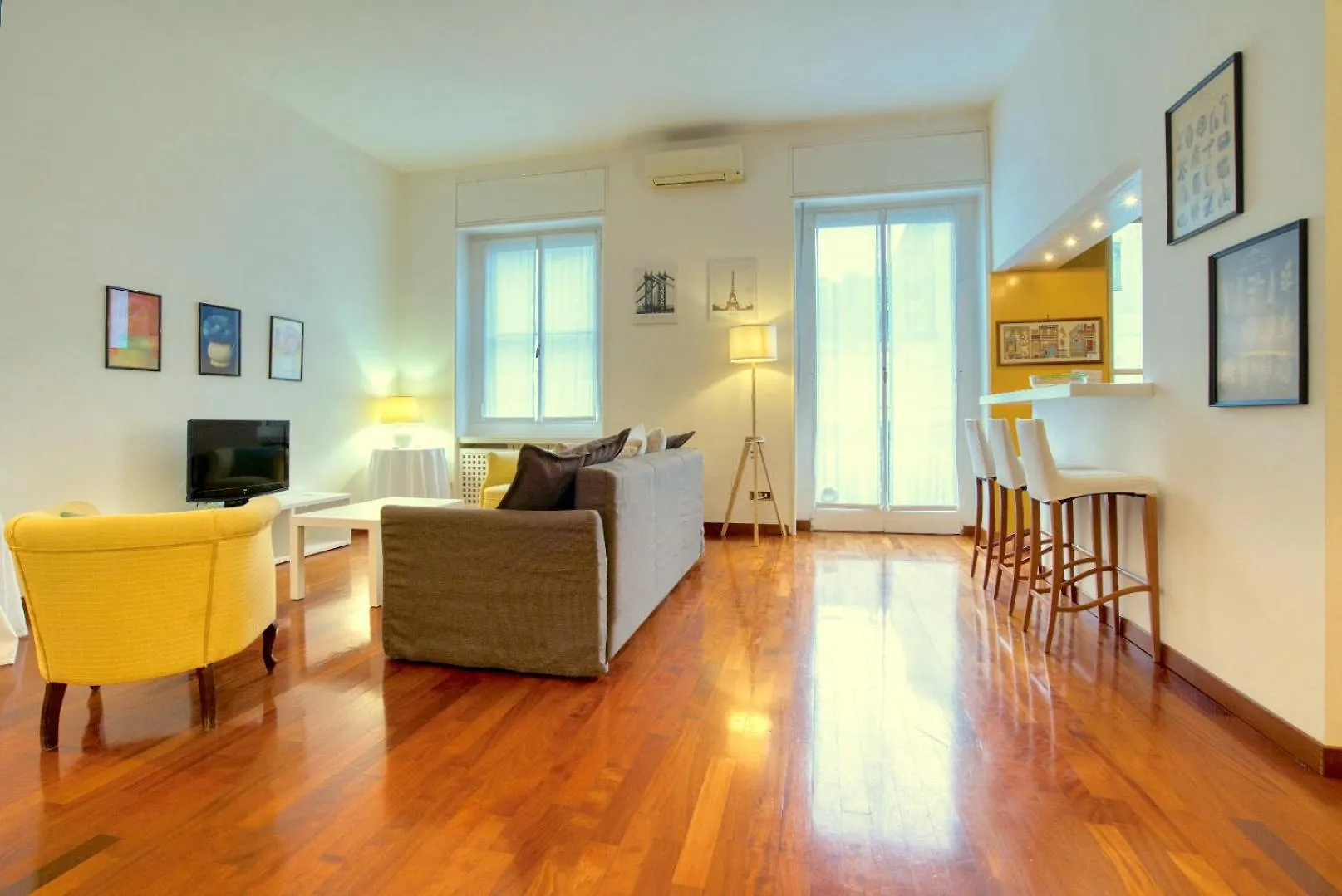 At Home - Turati/Porta Nuova Apartment Milan 0*,  Italy
